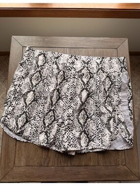 Balance Athletica Black and White Snake Print Athletic Shorts